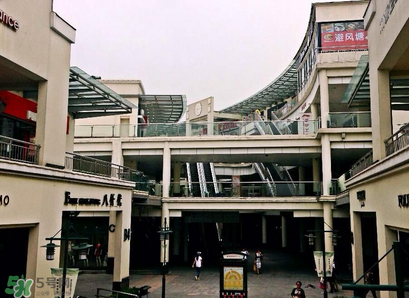 奧特萊斯是什么意思？奧特萊斯奢侈大牌便宜的真相