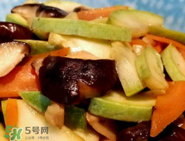 西葫蘆和胡蘿卜能一起吃？西葫蘆能和胡蘿卜一起吃嗎？