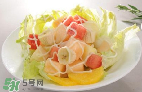 水果沙拉怎么做好吃？水果沙拉用什么酸奶好？