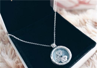 pandora項(xiàng)鏈掉色嗎？潘多拉項(xiàng)鏈會不會掉色？