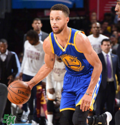 under armour curry4 low什么樣？庫里第四代總決賽戰(zhàn)靴低幫版諜照