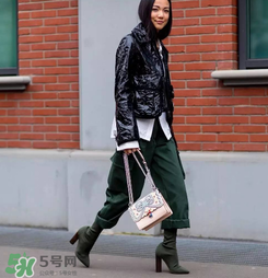 fendi kan i多少錢？芬迪kan i包包國內(nèi)專柜價格