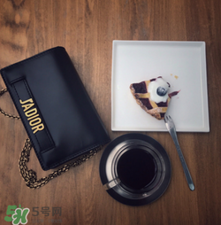 jadior是什么品牌？jadior和dior有什么區(qū)別？