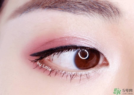 多色眼影畫法 多色眼影盤怎么用 多色眼影畫法 多色眼影盤怎么用