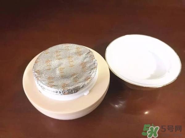 郁美凈粉底霜怎么樣？郁美凈粉底霜色號(hào)試色