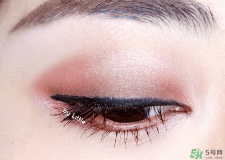 多色眼影畫法 多色眼影盤怎么用 多色眼影畫法 多色眼影盤怎么用