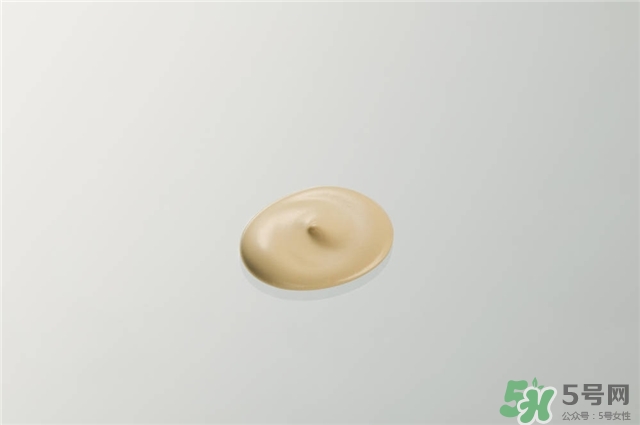 粉底液使用注意事項 使用粉底液要注意什么 粉底液使用注意事項 使用粉底液要注意什么