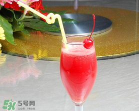 西瓜汁可以加熱嗎？西瓜汁加熱能喝嗎？