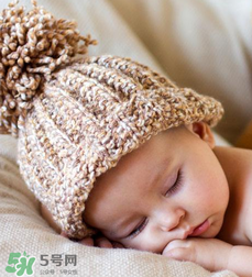 寶寶枕頭高了會(huì)怎么樣？寶寶枕頭高的危害