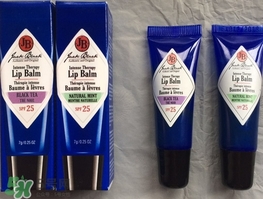 jack black潤(rùn)唇膏怎么用?jack black潤(rùn)唇膏使用方法 jack black潤(rùn)唇膏怎么用?jack black潤(rùn)唇膏使用方法