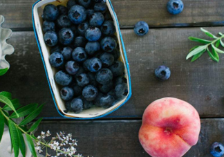 藍(lán)莓和桃子能一起吃嗎？藍(lán)莓和桃子能一塊吃嗎？