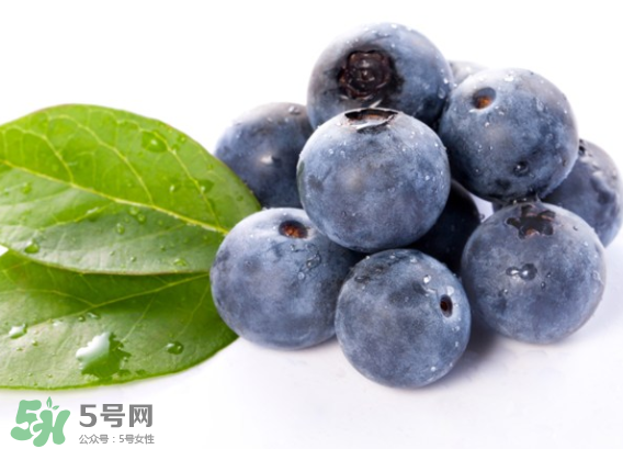 藍莓是什么顏色？藍莓泡水什么顏色？