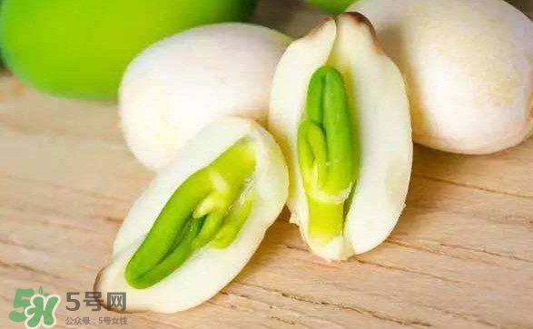 蓮子心與什么搭配好？蓮子心泡茶什么人不能喝