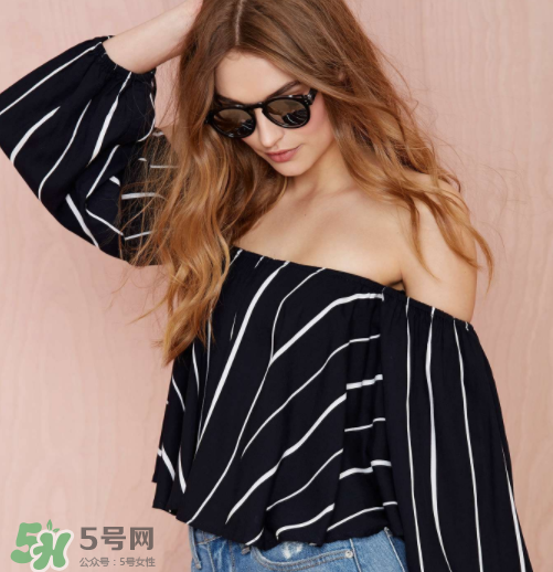 夏天穿黑色衣服會(huì)熱嗎？夏天穿什么衣服防曬？