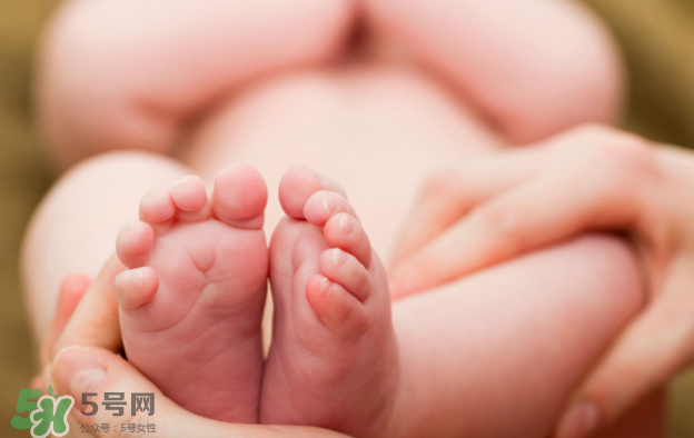 女寶寶洗澡注意些什么？女寶寶洗澡的特殊要求