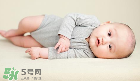 女寶寶洗澡注意些什么？女寶寶洗澡的特殊要求