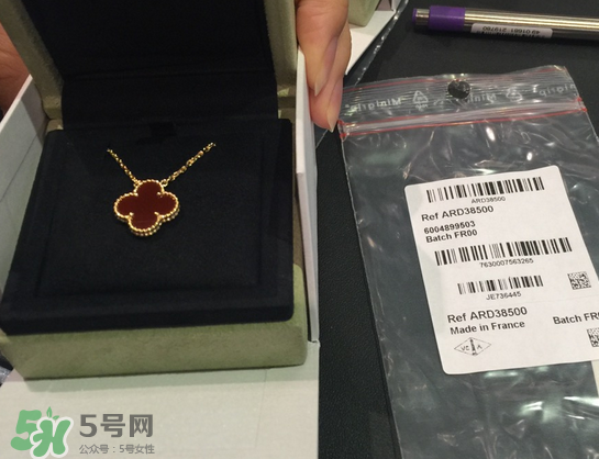 梵克雅寶四葉草項鏈是什么材質(zhì)？四葉草項鏈材質(zhì)介紹