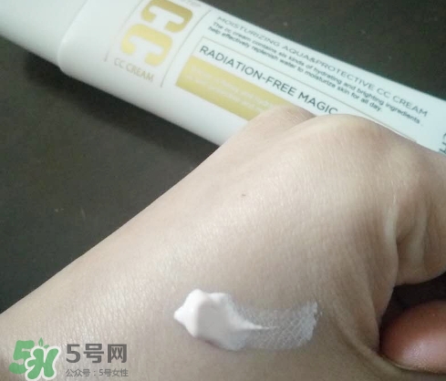 瓷肌cc霜怎么樣？瓷肌cc霜怎么用法