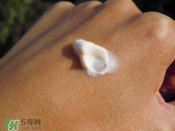 玉蘭油素顏霜怎么樣？玉蘭油素顏霜多少錢？