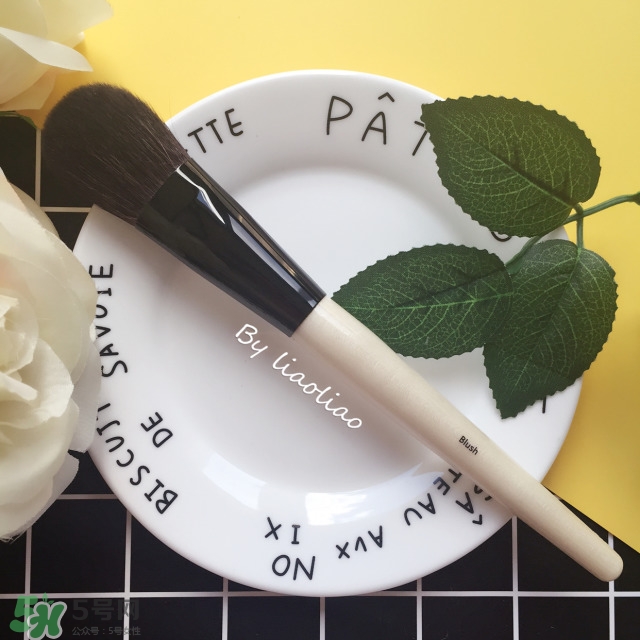 bobbi brown化妝刷怎么樣,芭比波朗化妝刷哪款好 bobbi brown化妝刷怎么樣,芭比波朗化妝刷哪款好