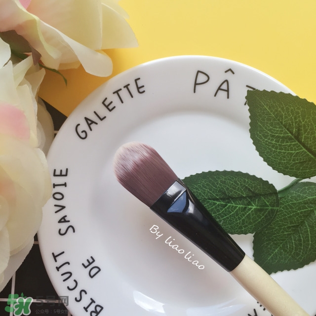 bobbi brown化妝刷怎么樣,芭比波朗化妝刷哪款好 bobbi brown化妝刷怎么樣,芭比波朗化妝刷哪款好