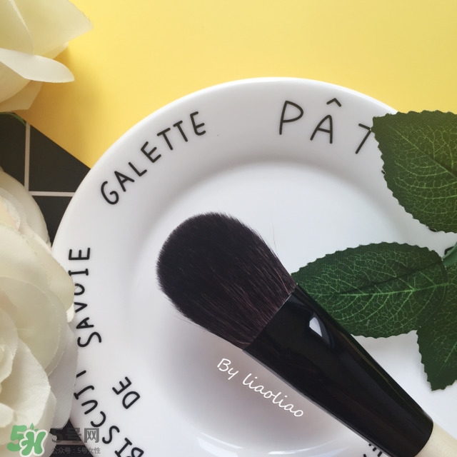 bobbi brown化妝刷怎么樣,芭比波朗化妝刷哪款好 bobbi brown化妝刷怎么樣,芭比波朗化妝刷哪款好