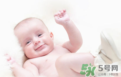 新生兒吃母乳拉稀是怎么回事？新生兒吃母乳拉稀怎么辦？