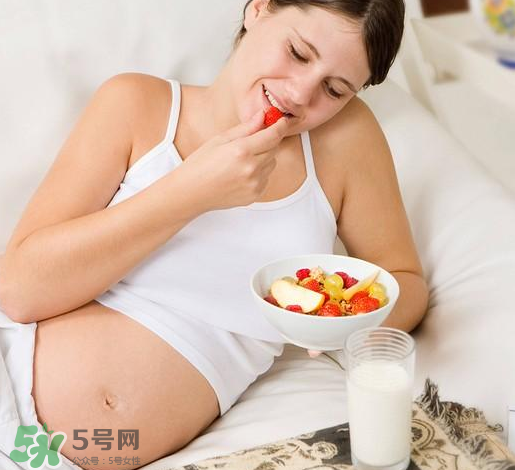 孕婦吃甜食寶寶會頭大嗎？孕期吃甜食寶寶會頭變大嗎？