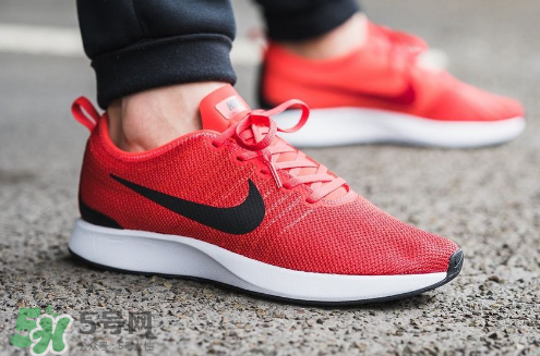 nike dualtone racer多少錢？耐克dualtone racer跑鞋價(jià)格