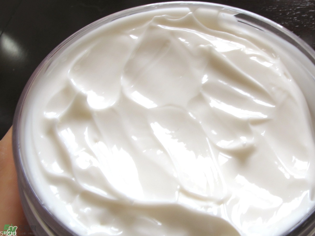 june jacobs是什么牌子_哪個(gè)國(guó)家的_什么檔次 june jacobs是什么牌子_哪個(gè)國(guó)家的_什么檔次