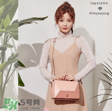 夏天背什么包包好看 夏天時(shí)尚又實(shí)用的小眾包包 夏天背什么包包好看 夏天時(shí)尚又實(shí)用的小眾包包