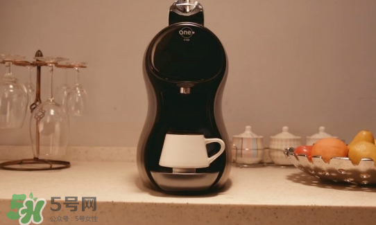 辦公室小野用的什么咖啡機(jī)？onecup膠囊咖啡機(jī)介紹