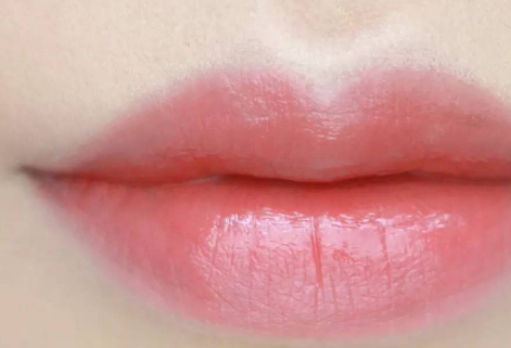 蘭蔻搖搖染唇液哪個(gè)顏色好看？蘭蔻搖搖染唇液色號(hào)試色