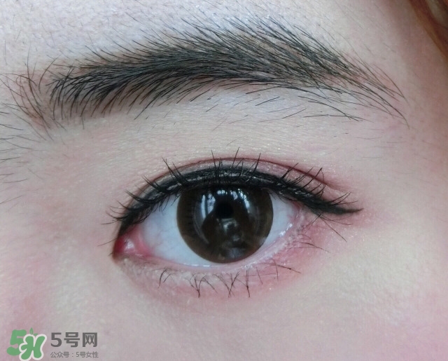 nars吉隆坡眼影怎么畫？nars吉隆坡雙色眼影畫法圖解