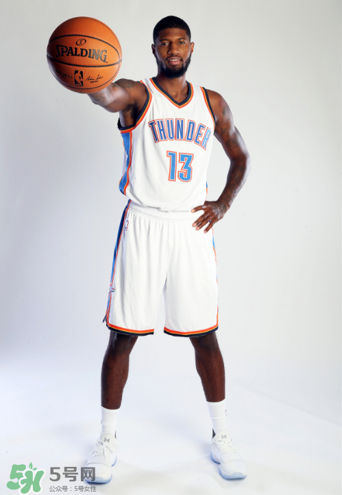 保羅喬治雷霆定妝照上腳穿的球鞋是什么型號？