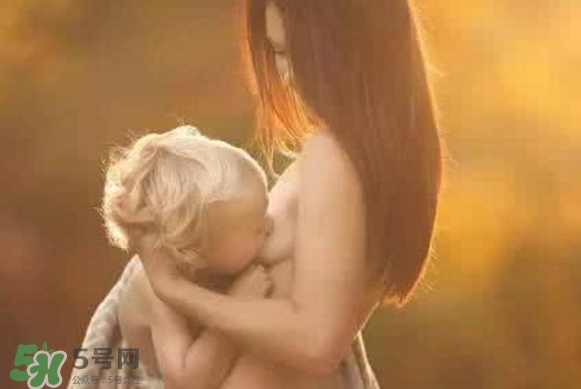 哺乳期可以貼三伏貼嗎？哺乳期貼三伏貼會(huì)影響寶寶嗎？