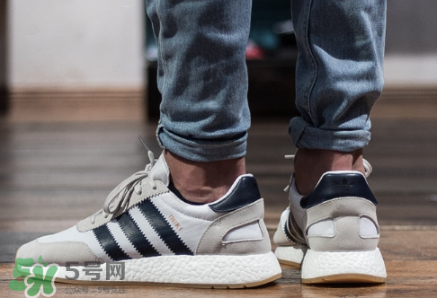adidas iniki runner上腳效果怎么樣？阿迪達(dá)斯復(fù)古跑鞋好看嗎？