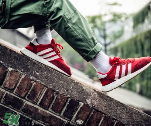 adidas iniki runner怎么樣？阿迪達斯iniki評測