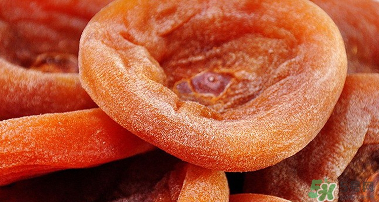 柿餅吃之前要洗嗎？柿餅上的白霜是什么糖？