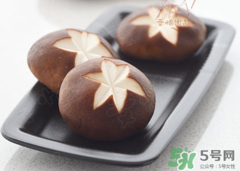 香菇怎么切十字？如何切出漂亮的香菇花兒