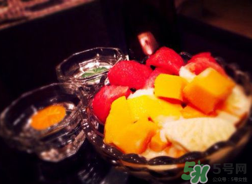 西瓜和冰淇淋能一起吃嗎？吃完冰淇淋可以吃西瓜嗎？