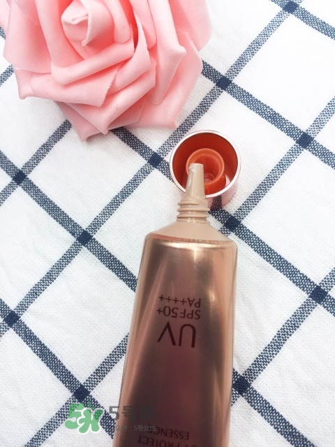 嘉娜寶dew防曬霜怎么樣？嘉娜寶dew beaute防曬好用嗎