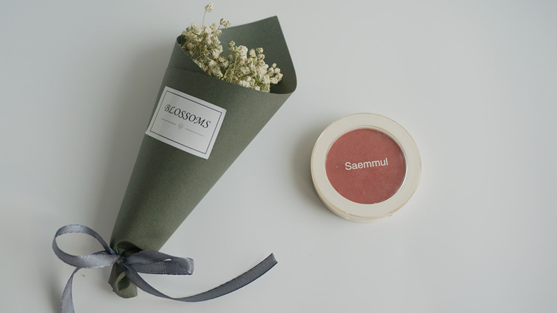 腮紅選擇什么顏色好看 12款腮紅試色合集 腮紅選擇什么顏色好看 12款腮紅試色合集