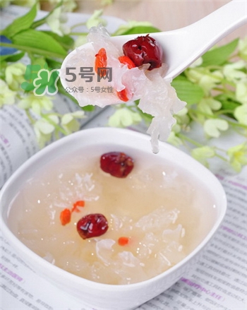 銀耳湯水和銀耳的比例是多少?銀耳湯的比例 銀耳湯水和銀耳的比例是多少?銀耳湯的比例