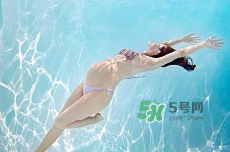 孕婦能游泳嗎？孕婦能不能去游泳池？