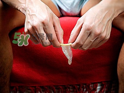 安全套放車里還能用嗎？套套藏哪里比較安全？