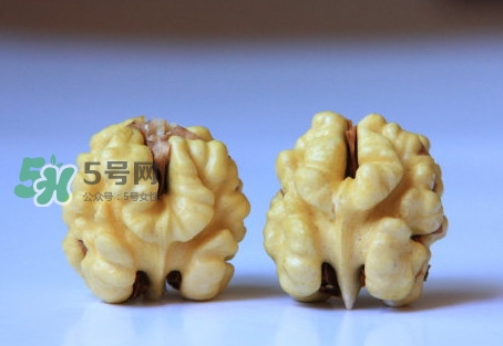 青皮核桃有毒嗎？青皮核桃怎么吃