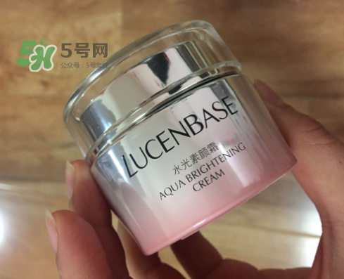 透真水光素顏霜怎么樣？透真素顏霜好用嗎？