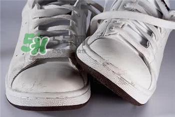 白鞋為什么變黃?白鞋發(fā)黃怎么辦? 白鞋為什么變黃?白鞋發(fā)黃怎么辦?