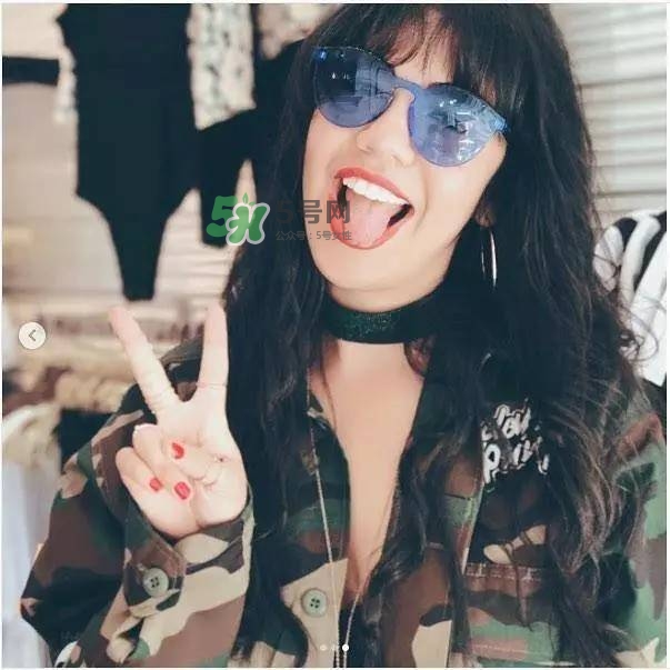 今年流行的彩色墨鏡款式 今年流行什么彩色墨鏡款式 今年流行的彩色墨鏡款式 今年流行什么彩色墨鏡款式